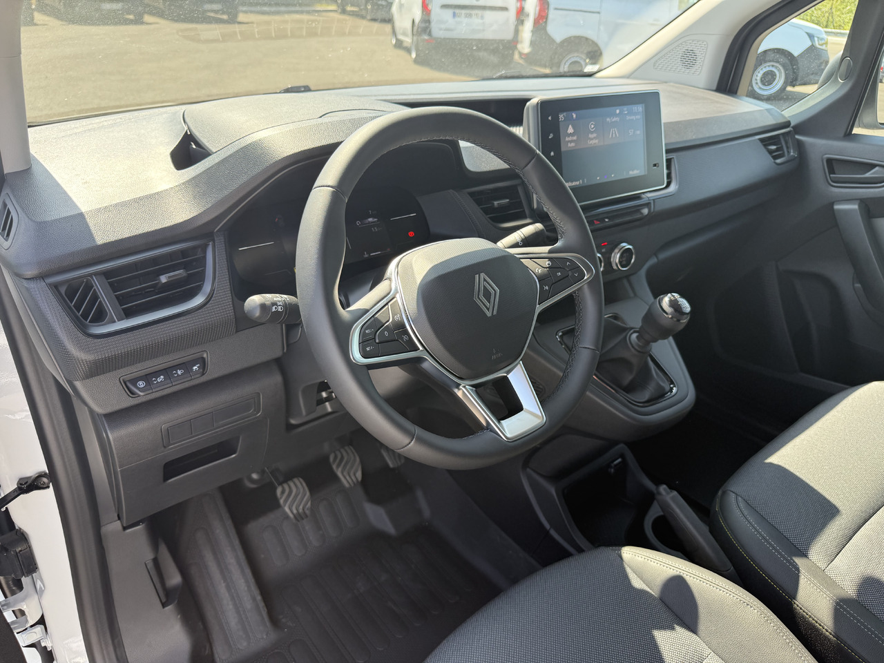 RENAULT KANGOO VAN 1.5DCI95 L1 FOURGON - Pieni pakettiauto: kuva RENAULT KANGOO VAN 1.5DCI95 L1 FOURGON - Pieni pakettiauto RENAULT KANGOO VAN 1.5DCI95 L1 FOURGON - Pieni pakettiauto: kuva RENAULT KANGOO VAN 1.5DCI95 L1 FOURGON - Pieni pakettiauto