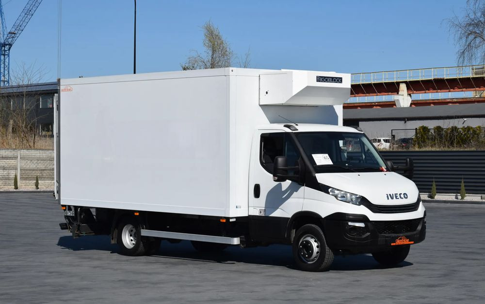 Iveco DAILY 70C18 / 3.0 - 180 KM / AUTOMAT HI-MATIC / 3 OSOBY / CHŁODNIA - MROŹNIA 4,55 M / AGREGAD FRIGOBLOCK / WINDA SORENSEN / KLIMA / TEMPOMAT / KAMERA COFANIA / REGULOWANE ZAWIESZENIE / SERWISOWA - Refrigeraattori kuorma-auto: kuva Iveco DAILY 70C18 / 3.0 - 180 KM / AUTOMAT HI-MATIC / 3 OSOBY / CHŁODNIA - MROŹNIA 4,55 M / AGREGAD FRIGOBLOCK / WINDA SORENSEN / KLIMA / TEMPOMAT / KAMERA COFANIA / REGULOWANE ZAWIESZENIE / SERWISOWA - Refrigeraattori kuorma-auto Iveco DAILY 70C18 / 3.0 - 180 KM / AUTOMAT HI-MATIC / 3 OSOBY / CHŁODNIA - MROŹNIA 4,55 M / AGREGAD FRIGOBLOCK / WINDA SORENSEN / KLIMA / TEMPOMAT / KAMERA COFANIA / REGULOWANE ZAWIESZENIE / SERWISOWA - Refrigeraattori kuorma-auto: kuva Iveco DAILY 70C18 / 3.0 - 180 KM / AUTOMAT HI-MATIC / 3 OSOBY / CHŁODNIA - MROŹNIA 4,55 M / AGREGAD FRIGOBLOCK / WINDA SORENSEN / KLIMA / TEMPOMAT / KAMERA COFANIA / REGULOWANE ZAWIESZENIE / SERWISOWA - Refrigeraattori kuorma-auto