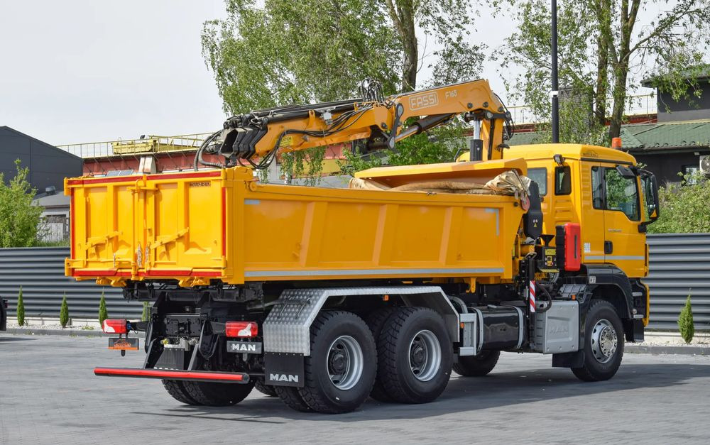 MAN TGS 26.400 / 6x4 / EURO 6 / UDT / HDS FASSI 165 / WYSUW x3 / ROTATOR / CHWYTAK / STEROWANIE RADIOWE / WZMOCNIONA RAMA / WYWROTKA / HYDROBURTA / AUTOMAT / 2017 / NOWE OPONY - 100% / NISKI PRZEBIEG - Kippiauto kuorma-auto: kuva MAN TGS 26.400 / 6x4 / EURO 6 / UDT / HDS FASSI 165 / WYSUW x3 / ROTATOR / CHWYTAK / STEROWANIE RADIOWE / WZMOCNIONA RAMA / WYWROTKA / HYDROBURTA / AUTOMAT / 2017 / NOWE OPONY - 100% / NISKI PRZEBIEG - Kippiauto kuorma-auto MAN TGS 26.400 / 6x4 / EURO 6 / UDT / HDS FASSI 165 / WYSUW x3 / ROTATOR / CHWYTAK / STEROWANIE RADIOWE / WZMOCNIONA RAMA / WYWROTKA / HYDROBURTA / AUTOMAT / 2017 / NOWE OPONY - 100% / NISKI PRZEBIEG - Kippiauto kuorma-auto: kuva MAN TGS 26.400 / 6x4 / EURO 6 / UDT / HDS FASSI 165 / WYSUW x3 / ROTATOR / CHWYTAK / STEROWANIE RADIOWE / WZMOCNIONA RAMA / WYWROTKA / HYDROBURTA / AUTOMAT / 2017 / NOWE OPONY - 100% / NISKI PRZEBIEG - Kippiauto kuorma-auto