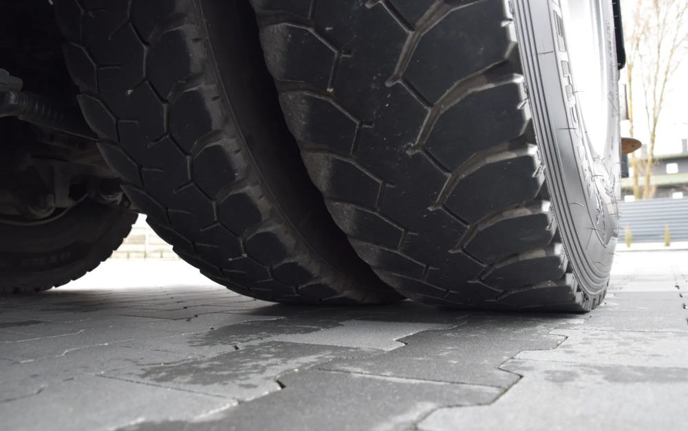 Lava-kuorma-auto, Nosturiauto Mercedes-Benz AROCS 2636 / 6x4 / HIAB X-HIPRO 192 E-3 / WYSUW x3 / ROTATOR / STEROWANIE RADIOWE / UDT / PODPORY HYDRAULICZNE / AUTOMAT / KAMERA COFANIA / NISKI PRZEBIEG / SPROWADZONY: kuva Lava-kuorma-auto, Nosturiauto Mercedes-Benz AROCS 2636 / 6x4 / HIAB X-HIPRO 192 E-3 / WYSUW x3 / ROTATOR / STEROWANIE RADIOWE / UDT / PODPORY HYDRAULICZNE / AUTOMAT / KAMERA COFANIA / NISKI PRZEBIEG / SPROWADZONY