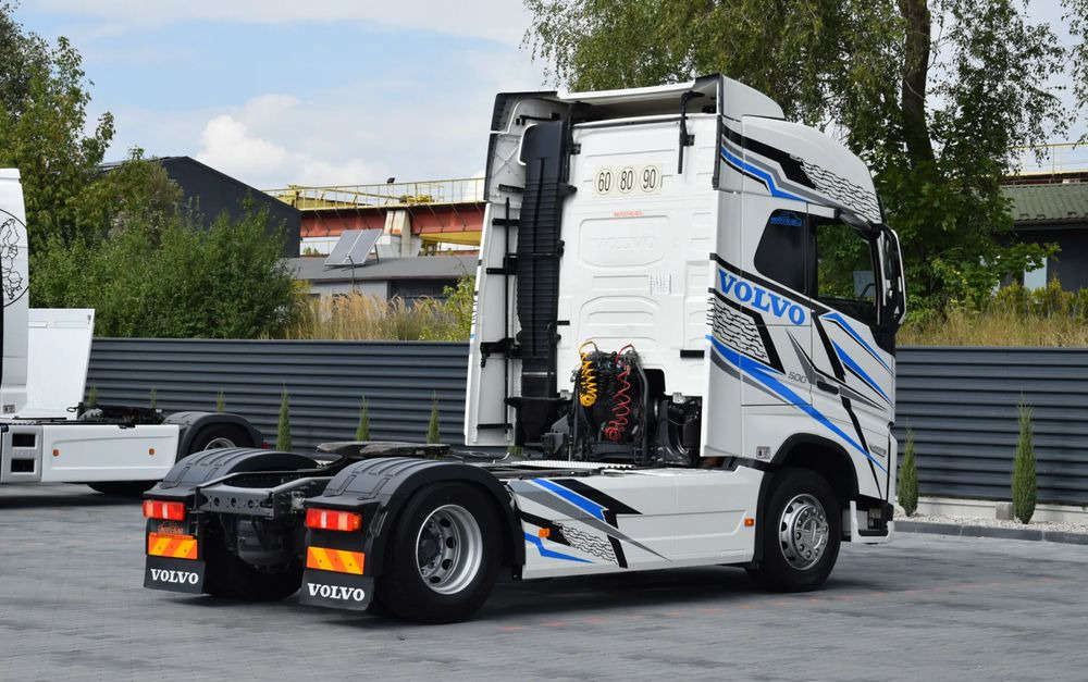Volvo FH500 / EURO 6 / NOWY MODEL / KLIMATYZACJA POSTOJOWA / ACC / LEDY / 2 ZBIORNIKI PALIWA / FULL SPILERY / 2022 / SERWISOWANY / SPROWADZONY - Vetopöytäauto: kuva  Volvo FH500 / EURO 6 / NOWY MODEL / KLIMATYZACJA POSTOJOWA / ACC / LEDY / 2 ZBIORNIKI PALIWA / FULL SPILERY / 2022 / SERWISOWANY / SPROWADZONY - Vetopöytäauto Volvo FH500 / EURO 6 / NOWY MODEL / KLIMATYZACJA POSTOJOWA / ACC / LEDY / 2 ZBIORNIKI PALIWA / FULL SPILERY / 2022 / SERWISOWANY / SPROWADZONY - Vetopöytäauto: kuva  Volvo FH500 / EURO 6 / NOWY MODEL / KLIMATYZACJA POSTOJOWA / ACC / LEDY / 2 ZBIORNIKI PALIWA / FULL SPILERY / 2022 / SERWISOWANY / SPROWADZONY - Vetopöytäauto