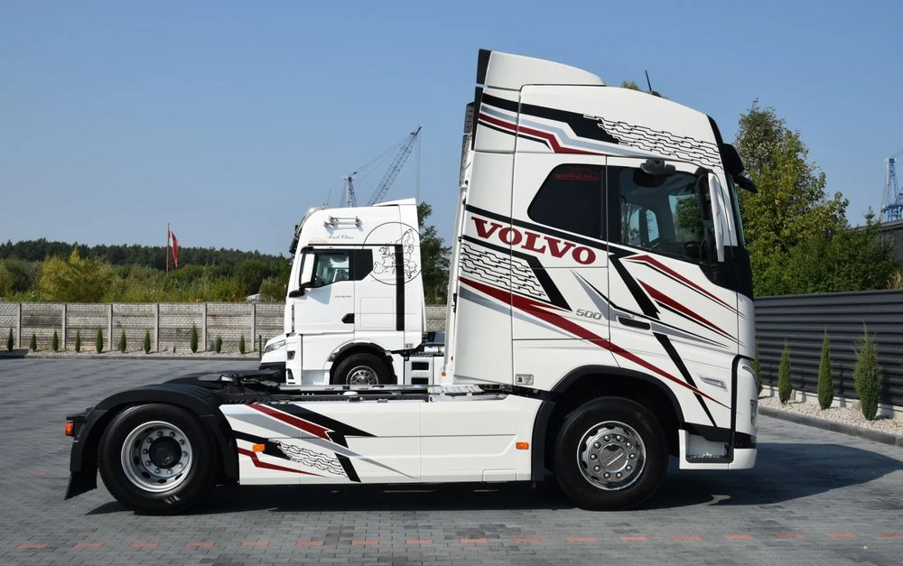 Volvo FH500 / EURO 6 / NOWY MODEL / KLIMATYZACJA POSTOJOWA / ACC / LEDY / 2 ZBIORNIKI PALIWA / FULL SPILERY / 2022 / SERWISOWANY / SPROWADZONY - Vetopöytäauto: kuva  Volvo FH500 / EURO 6 / NOWY MODEL / KLIMATYZACJA POSTOJOWA / ACC / LEDY / 2 ZBIORNIKI PALIWA / FULL SPILERY / 2022 / SERWISOWANY / SPROWADZONY - Vetopöytäauto Volvo FH500 / EURO 6 / NOWY MODEL / KLIMATYZACJA POSTOJOWA / ACC / LEDY / 2 ZBIORNIKI PALIWA / FULL SPILERY / 2022 / SERWISOWANY / SPROWADZONY - Vetopöytäauto: kuva  Volvo FH500 / EURO 6 / NOWY MODEL / KLIMATYZACJA POSTOJOWA / ACC / LEDY / 2 ZBIORNIKI PALIWA / FULL SPILERY / 2022 / SERWISOWANY / SPROWADZONY - Vetopöytäauto