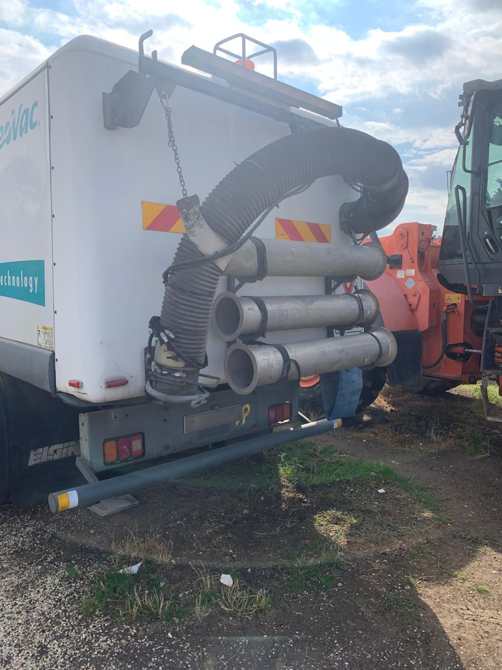 ELGIN GEOVAC VACUUM SWEEPER E TECHNOLOGY - Lakaisuauto: kuva ELGIN GEOVAC VACUUM SWEEPER E TECHNOLOGY - Lakaisuauto ELGIN GEOVAC VACUUM SWEEPER E TECHNOLOGY - Lakaisuauto: kuva ELGIN GEOVAC VACUUM SWEEPER E TECHNOLOGY - Lakaisuauto
