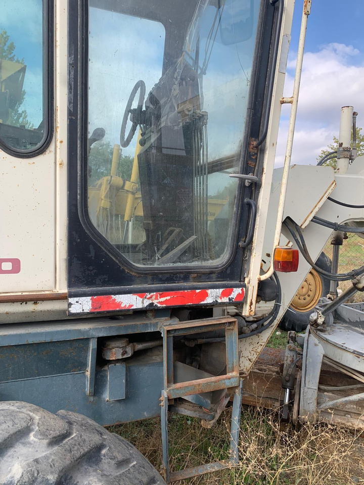 TEREX TG 150 - Tiehöylä: kuva TEREX TG 150 - Tiehöylä TEREX TG 150 - Tiehöylä: kuva TEREX TG 150 - Tiehöylä