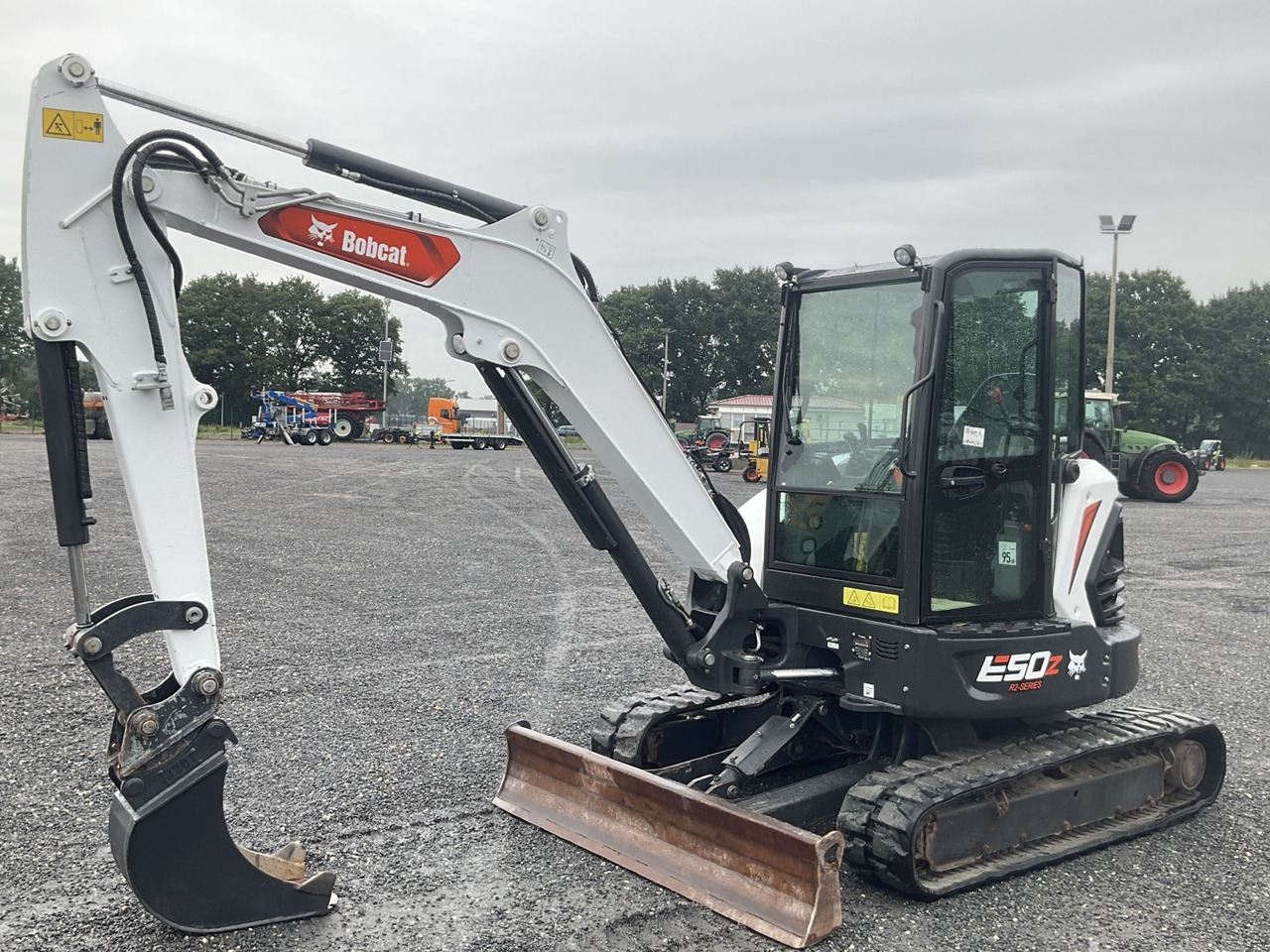 BOBCAT E50z - Minikuormaaja: kuva BOBCAT E50z - Minikuormaaja BOBCAT E50z - Minikuormaaja: kuva BOBCAT E50z - Minikuormaaja