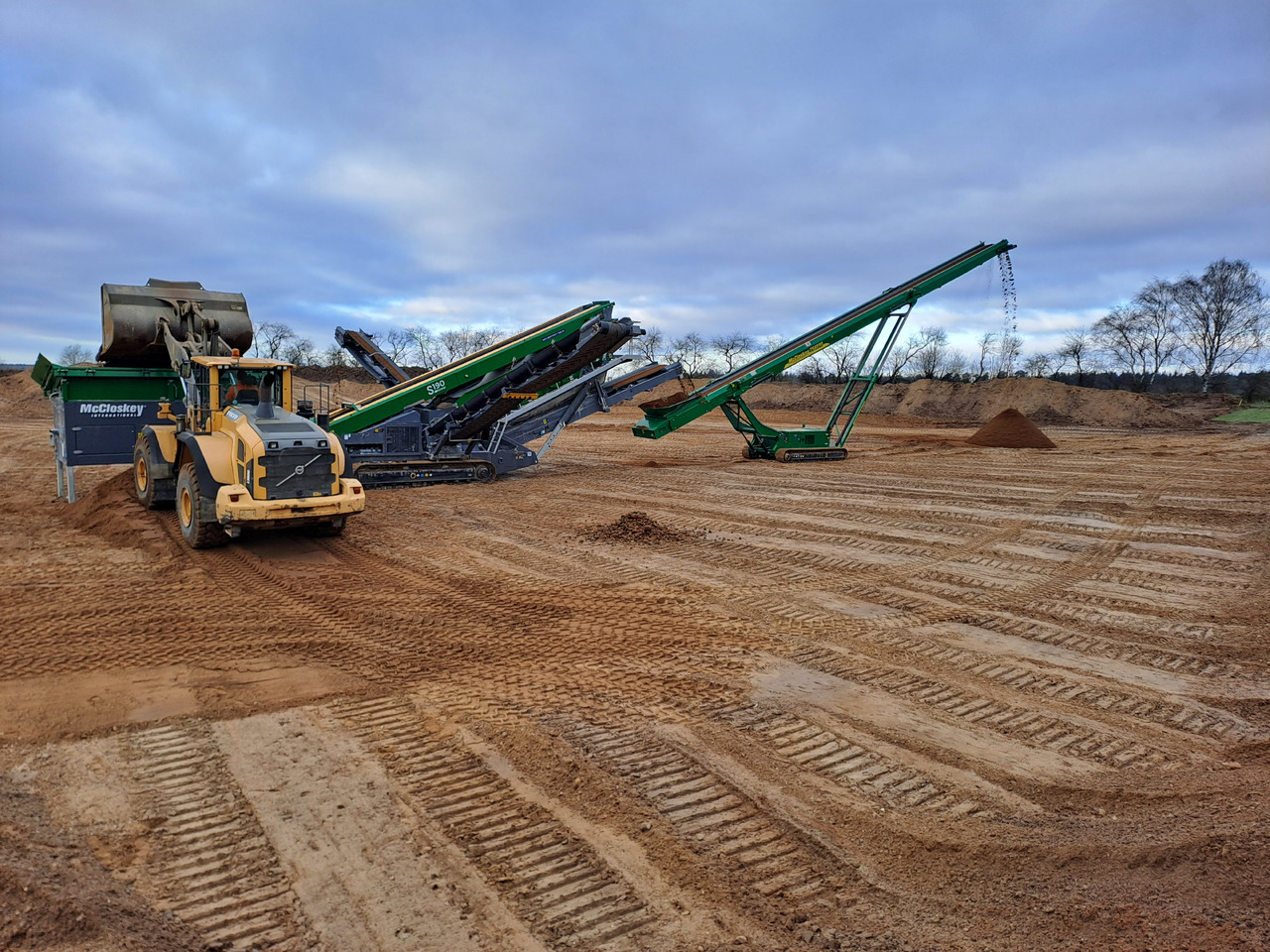 2025 McCloskey TS4080 - Hihnakuljetin: kuva  2025 McCloskey TS4080 - Hihnakuljetin 2025 McCloskey TS4080 - Hihnakuljetin: kuva  2025 McCloskey TS4080 - Hihnakuljetin