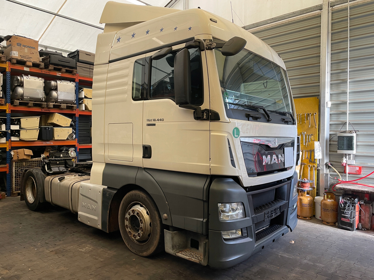 KABINA MAN TGX EURO 6 XLX BIAŁA KOLOR RAL 9010 - Ohjaamo - Kuorma-auto: kuva KABINA MAN TGX EURO 6 XLX BIAŁA KOLOR RAL 9010 - Ohjaamo - Kuorma-auto KABINA MAN TGX EURO 6 XLX BIAŁA KOLOR RAL 9010 - Ohjaamo - Kuorma-auto: kuva KABINA MAN TGX EURO 6 XLX BIAŁA KOLOR RAL 9010 - Ohjaamo - Kuorma-auto