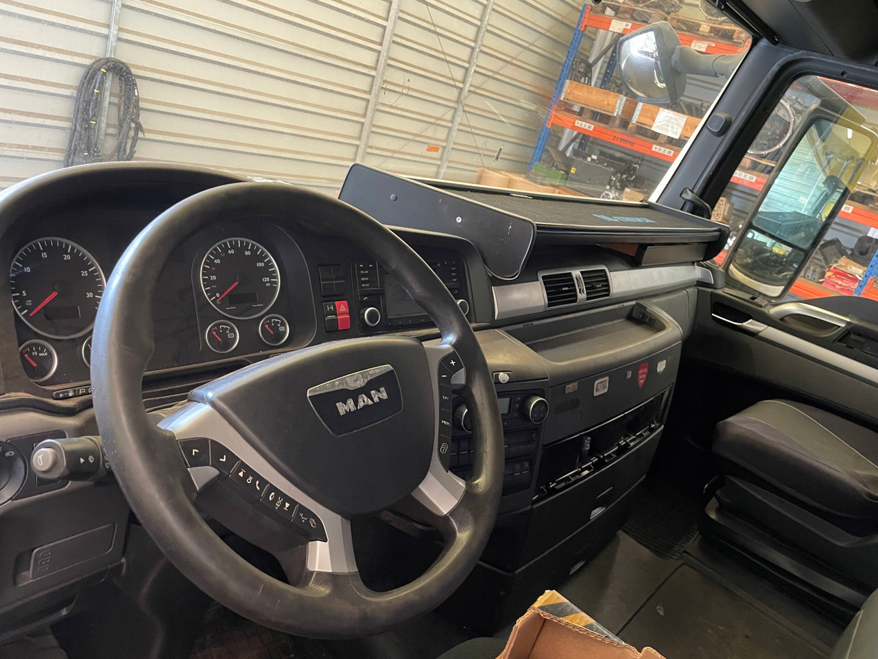 KABINA MAN TGX EURO 6 XLX BIAŁA KOLOR RAL 9010 - Ohjaamo - Kuorma-auto: kuva KABINA MAN TGX EURO 6 XLX BIAŁA KOLOR RAL 9010 - Ohjaamo - Kuorma-auto KABINA MAN TGX EURO 6 XLX BIAŁA KOLOR RAL 9010 - Ohjaamo - Kuorma-auto: kuva KABINA MAN TGX EURO 6 XLX BIAŁA KOLOR RAL 9010 - Ohjaamo - Kuorma-auto