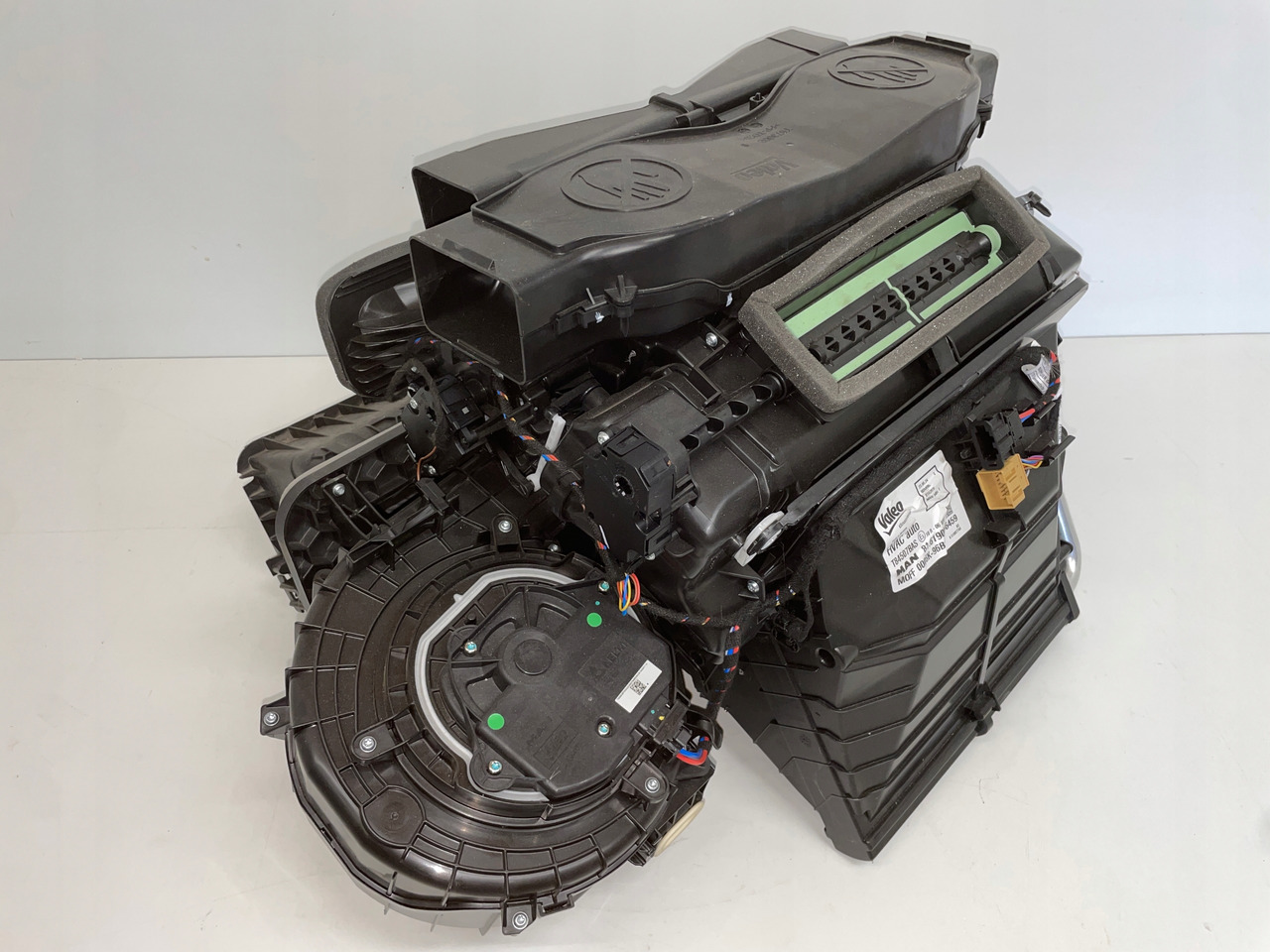 NAGRZEWNICA MAN TG3 TGX 3 TGX-3 81619006459 - Puhallinmoottori - Kuorma-auto: kuva NAGRZEWNICA MAN TG3 TGX 3 TGX-3 81619006459 - Puhallinmoottori - Kuorma-auto NAGRZEWNICA MAN TG3 TGX 3 TGX-3 81619006459 - Puhallinmoottori - Kuorma-auto: kuva NAGRZEWNICA MAN TG3 TGX 3 TGX-3 81619006459 - Puhallinmoottori - Kuorma-auto