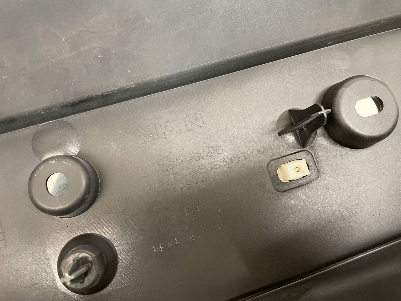 ŚRODKOWY GRILL CHROM ZDERZAKA MAN TGS TG3 TGS 3 ATRAPA 81416146086 - Askelma: kuva ŚRODKOWY GRILL CHROM ZDERZAKA MAN TGS TG3 TGS 3 ATRAPA 81416146086 - Askelma ŚRODKOWY GRILL CHROM ZDERZAKA MAN TGS TG3 TGS 3 ATRAPA 81416146086 - Askelma: kuva ŚRODKOWY GRILL CHROM ZDERZAKA MAN TGS TG3 TGS 3 ATRAPA 81416146086 - Askelma