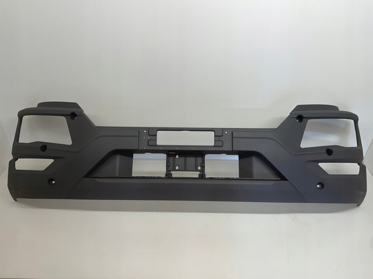 ZDERZAK MAN TGM 20- SZARY BEZ DZIUR 81416140126 - Päällirakenne ja ulkopinta - Kuorma-auto: kuva ZDERZAK MAN TGM 20- SZARY BEZ DZIUR 81416140126 - Päällirakenne ja ulkopinta - Kuorma-auto ZDERZAK MAN TGM 20- SZARY BEZ DZIUR 81416140126 - Päällirakenne ja ulkopinta - Kuorma-auto: kuva ZDERZAK MAN TGM 20- SZARY BEZ DZIUR 81416140126 - Päällirakenne ja ulkopinta - Kuorma-auto