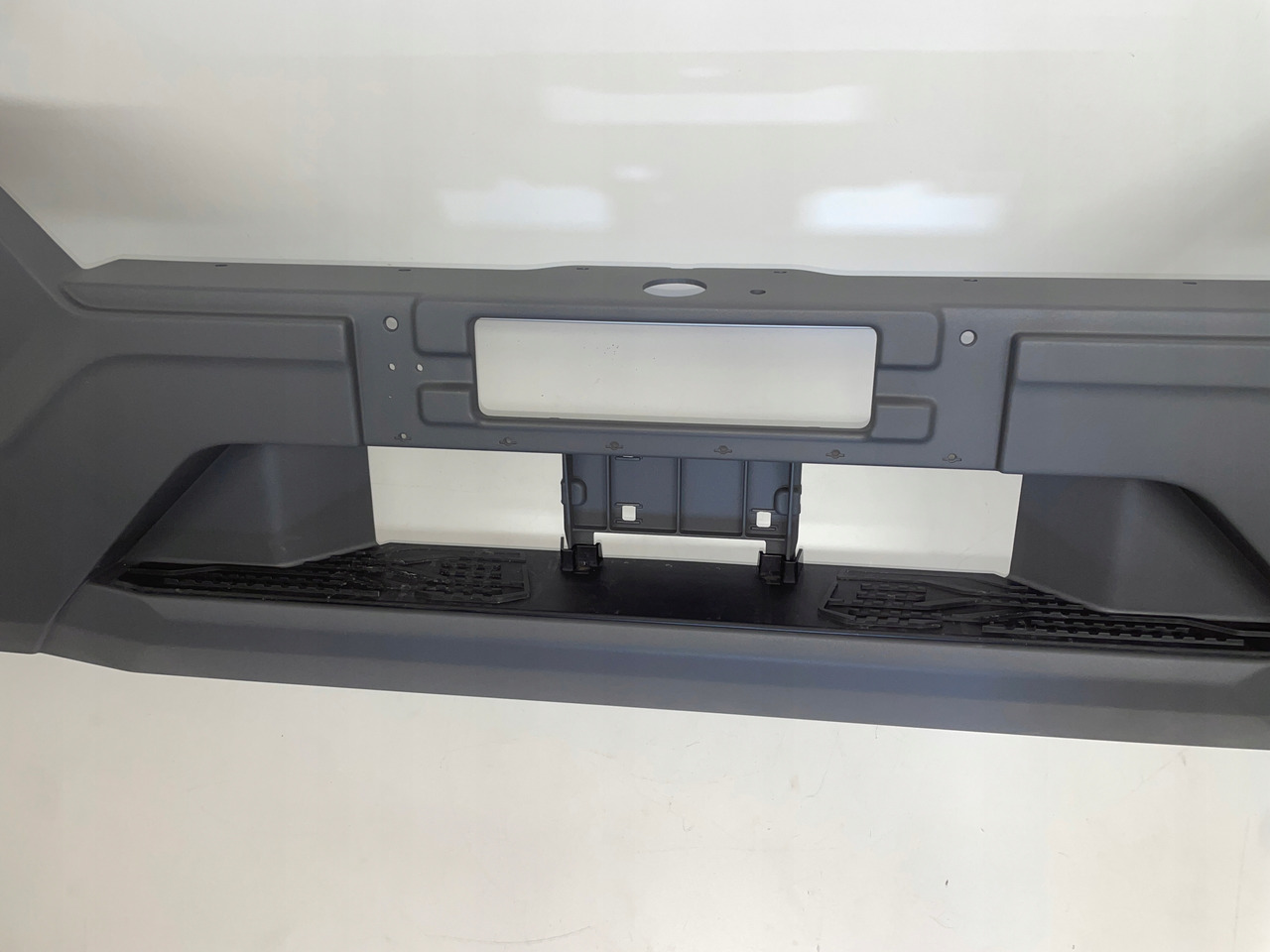 ZDERZAK MAN TGM 20- SZARY BEZ DZIUR 81416140126 - Päällirakenne ja ulkopinta - Kuorma-auto: kuva ZDERZAK MAN TGM 20- SZARY BEZ DZIUR 81416140126 - Päällirakenne ja ulkopinta - Kuorma-auto ZDERZAK MAN TGM 20- SZARY BEZ DZIUR 81416140126 - Päällirakenne ja ulkopinta - Kuorma-auto: kuva ZDERZAK MAN TGM 20- SZARY BEZ DZIUR 81416140126 - Päällirakenne ja ulkopinta - Kuorma-auto