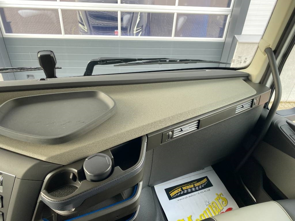 Volvo FH 500 - Vetopöytäauto: kuva Volvo FH 500 - Vetopöytäauto Volvo FH 500 - Vetopöytäauto: kuva Volvo FH 500 - Vetopöytäauto