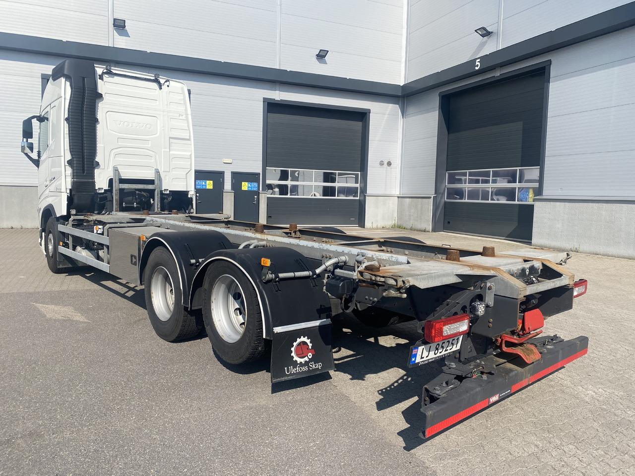 Volvo FH 540 - Konttialus/ Vaihtokuormatilat kuorma-auto: kuva Volvo FH 540 - Konttialus/ Vaihtokuormatilat kuorma-auto Volvo FH 540 - Konttialus/ Vaihtokuormatilat kuorma-auto: kuva Volvo FH 540 - Konttialus/ Vaihtokuormatilat kuorma-auto