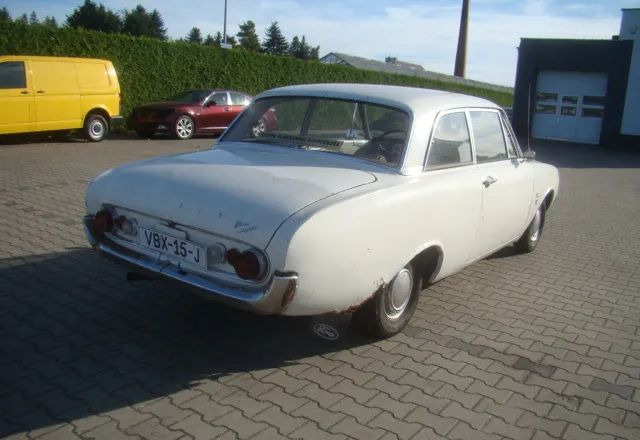 Ford Taunus - Henkilöauto: kuva  Ford Taunus - Henkilöauto Ford Taunus - Henkilöauto: kuva  Ford Taunus - Henkilöauto