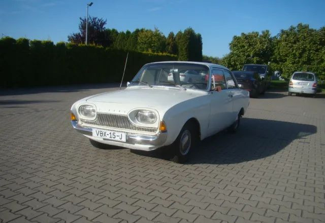 Ford Taunus - Henkilöauto: kuva  Ford Taunus - Henkilöauto Ford Taunus - Henkilöauto: kuva  Ford Taunus - Henkilöauto