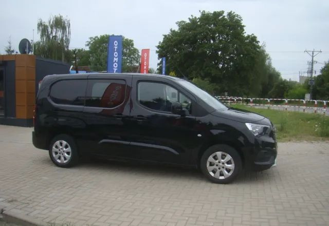 Opel COMBO 1.5D MAXI FUL OPCJA WYPOSAŻENIA - Pieni pakettiauto: kuva  Opel COMBO 1.5D MAXI FUL OPCJA WYPOSAŻENIA - Pieni pakettiauto Opel COMBO 1.5D MAXI FUL OPCJA WYPOSAŻENIA - Pieni pakettiauto: kuva  Opel COMBO 1.5D MAXI FUL OPCJA WYPOSAŻENIA - Pieni pakettiauto