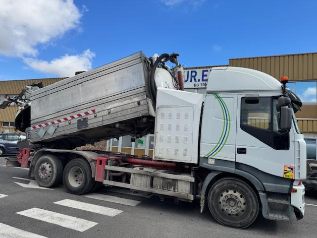 Iveco Stralis 480 - Puhtaanpitoauto: kuva Iveco Stralis 480 - Puhtaanpitoauto Iveco Stralis 480 - Puhtaanpitoauto: kuva Iveco Stralis 480 - Puhtaanpitoauto