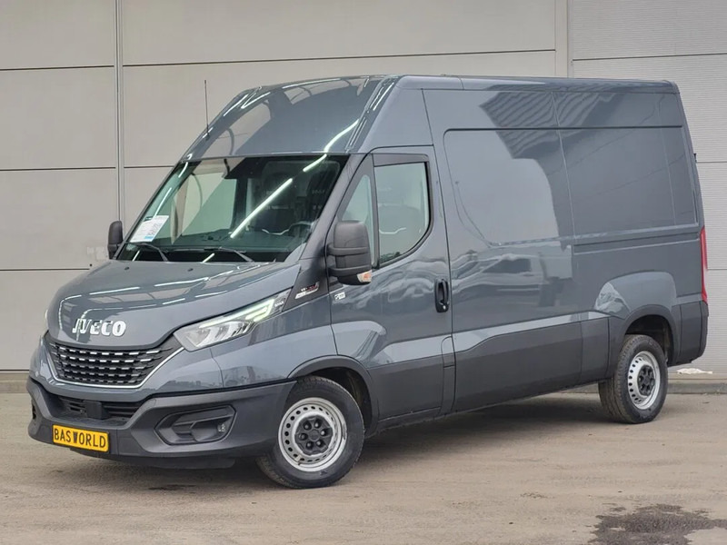 Iveco Daily 35S18 - Pakettiauto, Jatko-ohjaamo kevyt kuorma-auto: kuva Iveco Daily 35S18 - Pakettiauto, Jatko-ohjaamo kevyt kuorma-auto Iveco Daily 35S18 - Pakettiauto, Jatko-ohjaamo kevyt kuorma-auto: kuva Iveco Daily 35S18 - Pakettiauto, Jatko-ohjaamo kevyt kuorma-auto