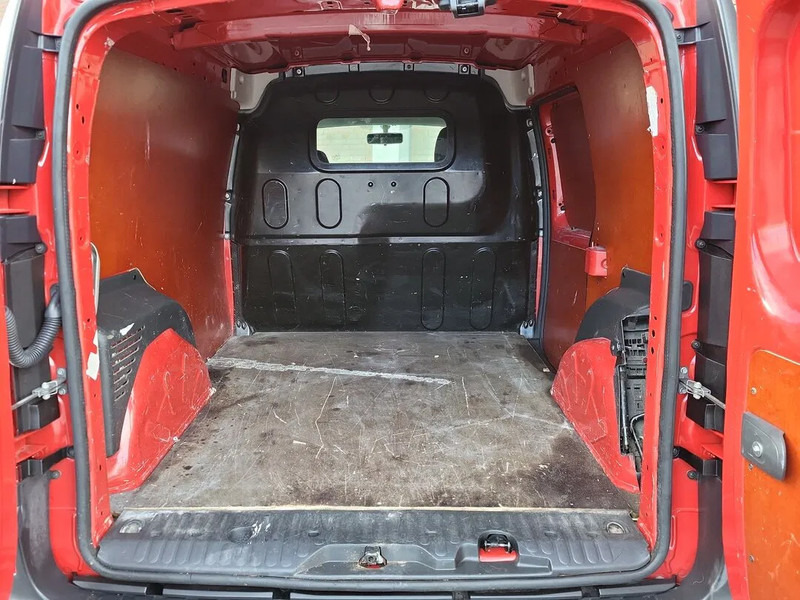 Mercedes-Benz Citan 108 CDI - Pieni pakettiauto: kuva Mercedes-Benz Citan 108 CDI - Pieni pakettiauto Mercedes-Benz Citan 108 CDI - Pieni pakettiauto: kuva Mercedes-Benz Citan 108 CDI - Pieni pakettiauto