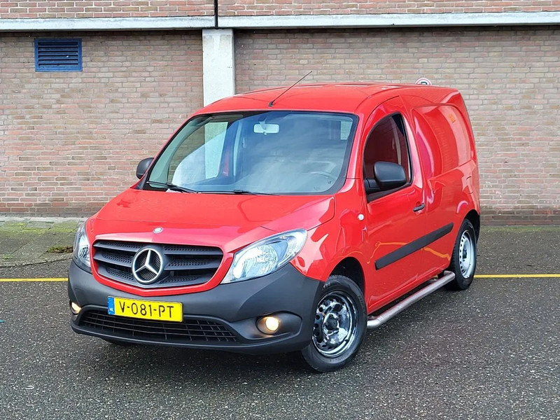 Mercedes-Benz Citan 108 CDI - Pieni pakettiauto: kuva Mercedes-Benz Citan 108 CDI - Pieni pakettiauto Mercedes-Benz Citan 108 CDI - Pieni pakettiauto: kuva Mercedes-Benz Citan 108 CDI - Pieni pakettiauto