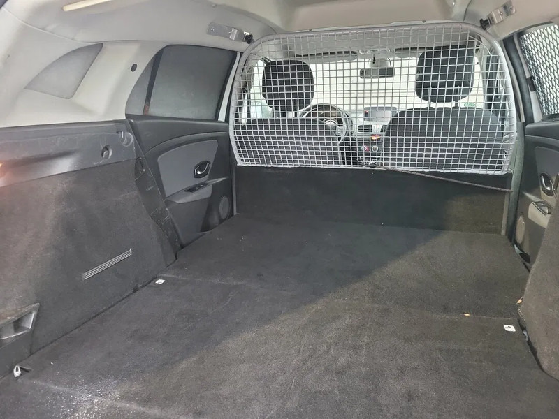 Renault Mégane 1.5 DCI - Pieni pakettiauto: kuva Renault Mégane 1.5 DCI - Pieni pakettiauto Renault Mégane 1.5 DCI - Pieni pakettiauto: kuva Renault Mégane 1.5 DCI - Pieni pakettiauto