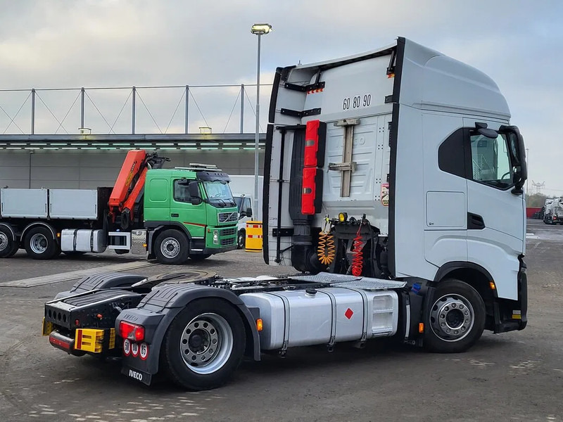 Iveco S-WAY 460 - Vetopöytäauto: kuva Iveco S-WAY 460 - Vetopöytäauto Iveco S-WAY 460 - Vetopöytäauto: kuva Iveco S-WAY 460 - Vetopöytäauto