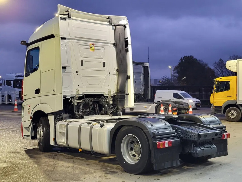 Mercedes-Benz Actros 1848 - Vetopöytäauto: kuva Mercedes-Benz Actros 1848 - Vetopöytäauto Mercedes-Benz Actros 1848 - Vetopöytäauto: kuva Mercedes-Benz Actros 1848 - Vetopöytäauto