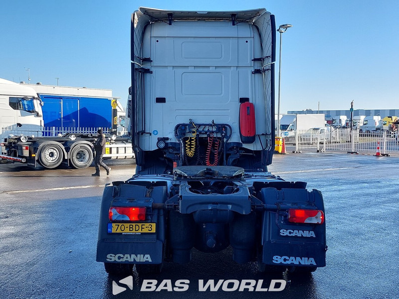 Scania R R410 - Vetopöytäauto: kuva Scania R R410 - Vetopöytäauto Scania R R410 - Vetopöytäauto: kuva Scania R R410 - Vetopöytäauto