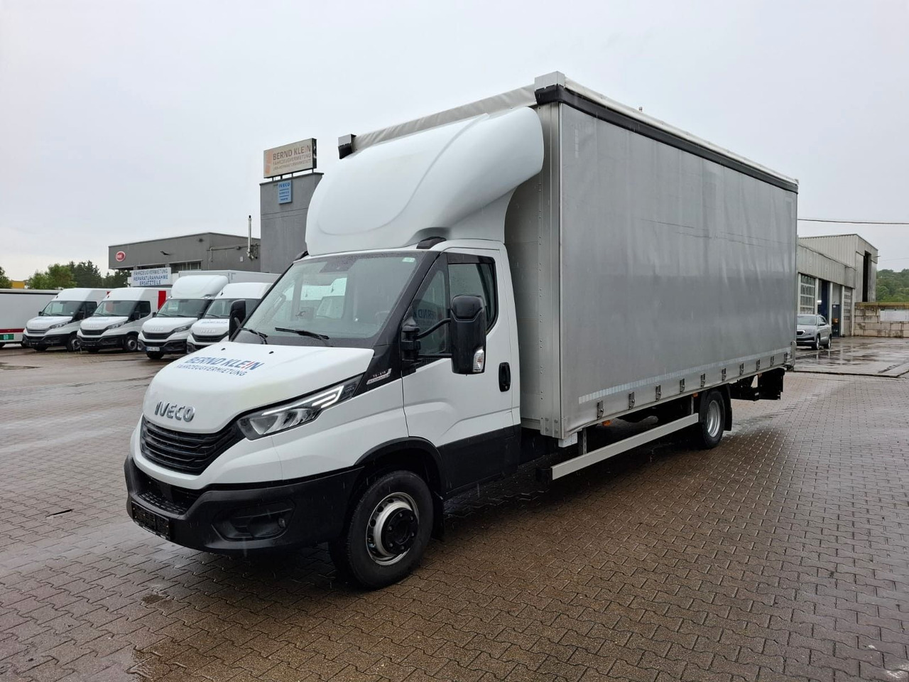 Iveco 72-210A8/P, Klima, Luft, HiMatik, LBW, RFK, - Pressukapelli tavara-auto: kuva Iveco 72-210A8/P, Klima, Luft, HiMatik, LBW, RFK, - Pressukapelli tavara-auto Iveco 72-210A8/P, Klima, Luft, HiMatik, LBW, RFK, - Pressukapelli tavara-auto: kuva Iveco 72-210A8/P, Klima, Luft, HiMatik, LBW, RFK, - Pressukapelli tavara-auto
