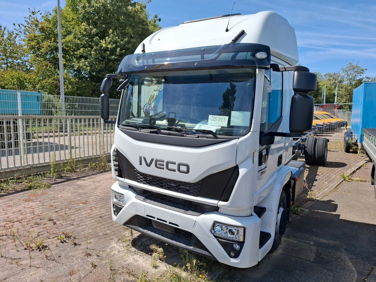 Iveco ML 140-280 FFH, Fahrgestell, Luft, Klima, ... - Kuorma-auto alusta: kuva Iveco ML 140-280 FFH, Fahrgestell, Luft, Klima, ... - Kuorma-auto alusta Iveco ML 140-280 FFH, Fahrgestell, Luft, Klima, ... - Kuorma-auto alusta: kuva Iveco ML 140-280 FFH, Fahrgestell, Luft, Klima, ... - Kuorma-auto alusta
