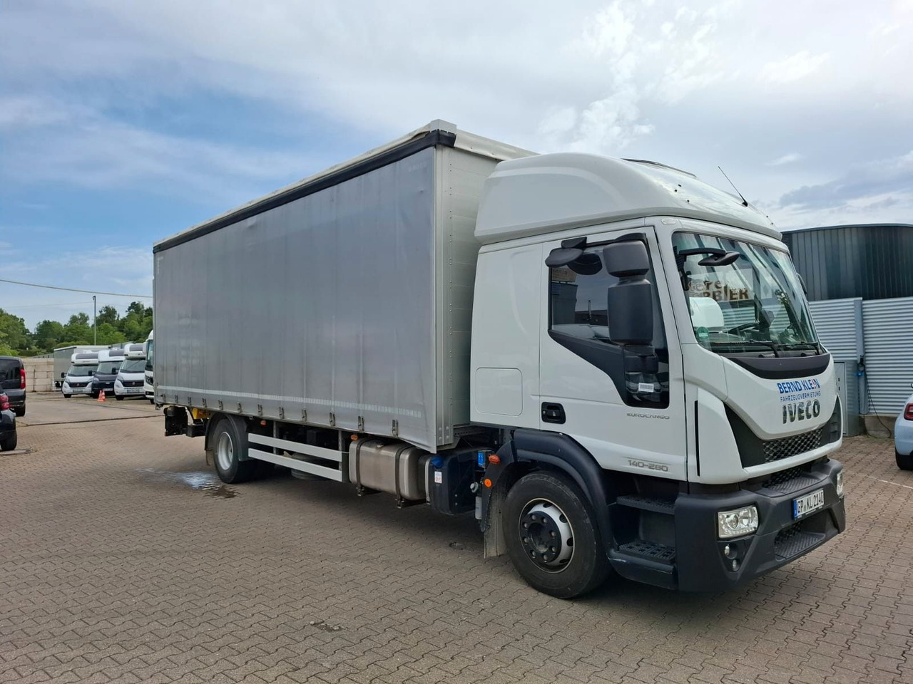 Iveco ML140-280PR, FFH, LBW, Klima, Schiebeplane, AHK - Pressukapelli kuorma-auto: kuva Iveco ML140-280PR, FFH, LBW, Klima, Schiebeplane, AHK - Pressukapelli kuorma-auto Iveco ML140-280PR, FFH, LBW, Klima, Schiebeplane, AHK - Pressukapelli kuorma-auto: kuva Iveco ML140-280PR, FFH, LBW, Klima, Schiebeplane, AHK - Pressukapelli kuorma-auto