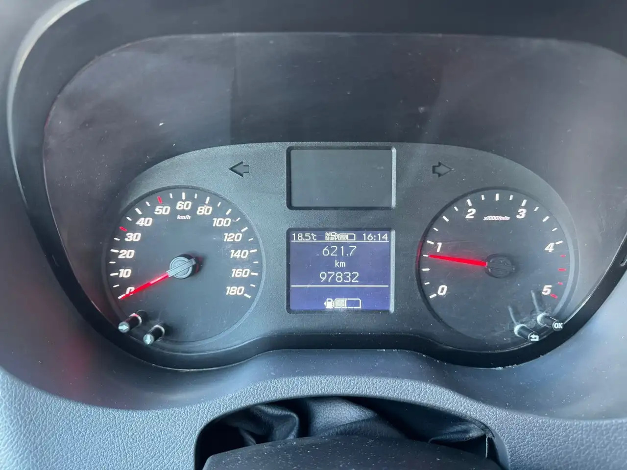 Mercedes-Benz Sprinter 317 CDI Lang DoKa Pritsche AHK 3,5t - Avolava pakettiauto, Jatko-ohjaamo kevyt kuorma-auto: kuva Mercedes-Benz Sprinter 317 CDI Lang DoKa Pritsche AHK 3,5t - Avolava pakettiauto, Jatko-ohjaamo kevyt kuorma-auto Mercedes-Benz Sprinter 317 CDI Lang DoKa Pritsche AHK 3,5t - Avolava pakettiauto, Jatko-ohjaamo kevyt kuorma-auto: kuva Mercedes-Benz Sprinter 317 CDI Lang DoKa Pritsche AHK 3,5t - Avolava pakettiauto, Jatko-ohjaamo kevyt kuorma-auto