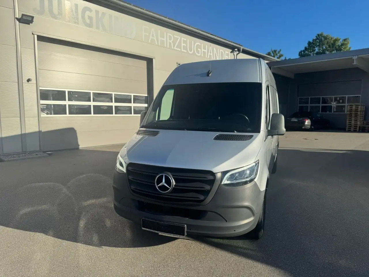 Mercedes-Benz Sprinter 317 CDI Lang Hoch Klima MBUX Silber LED - Pakettiauto: kuva Mercedes-Benz Sprinter 317 CDI Lang Hoch Klima MBUX Silber LED - Pakettiauto Mercedes-Benz Sprinter 317 CDI Lang Hoch Klima MBUX Silber LED - Pakettiauto: kuva Mercedes-Benz Sprinter 317 CDI Lang Hoch Klima MBUX Silber LED - Pakettiauto