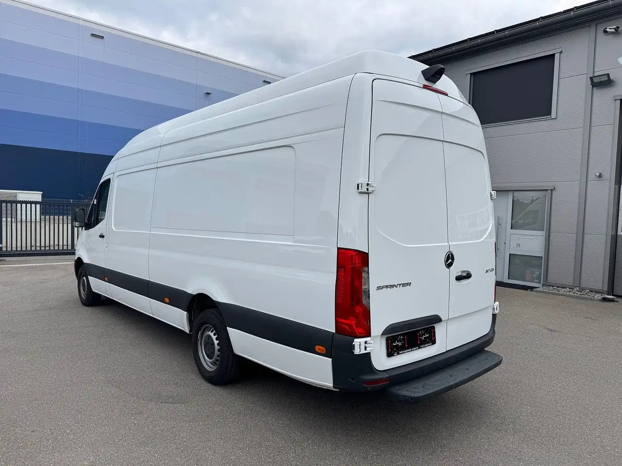 Mercedes-Benz Sprinter 317 CDI Maxi Lang Extralang XXL MBUX - Pakettiauto: kuva Mercedes-Benz Sprinter 317 CDI Maxi Lang Extralang XXL MBUX - Pakettiauto Mercedes-Benz Sprinter 317 CDI Maxi Lang Extralang XXL MBUX - Pakettiauto: kuva Mercedes-Benz Sprinter 317 CDI Maxi Lang Extralang XXL MBUX - Pakettiauto