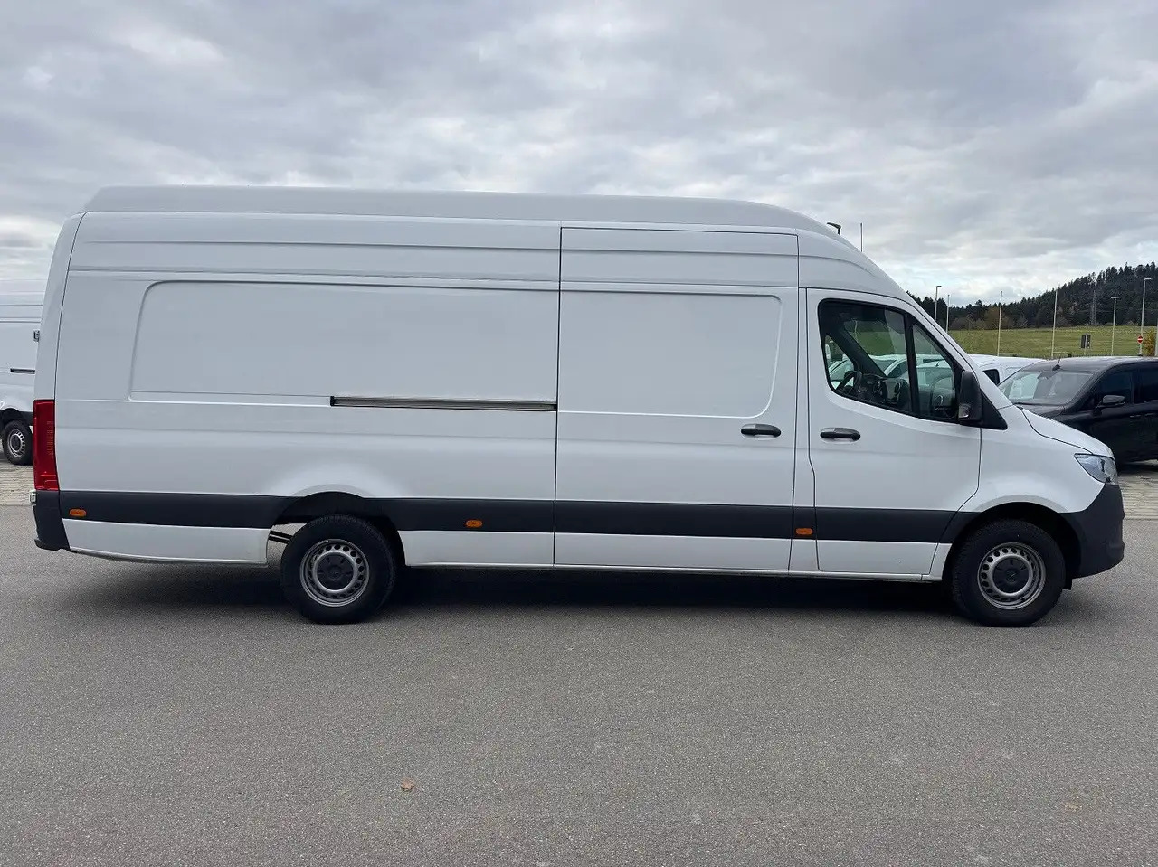 Mercedes-Benz Sprinter 317 CDI Maxi Lang Extralang XXL MBUX - Pakettiauto: kuva Mercedes-Benz Sprinter 317 CDI Maxi Lang Extralang XXL MBUX - Pakettiauto Mercedes-Benz Sprinter 317 CDI Maxi Lang Extralang XXL MBUX - Pakettiauto: kuva Mercedes-Benz Sprinter 317 CDI Maxi Lang Extralang XXL MBUX - Pakettiauto
