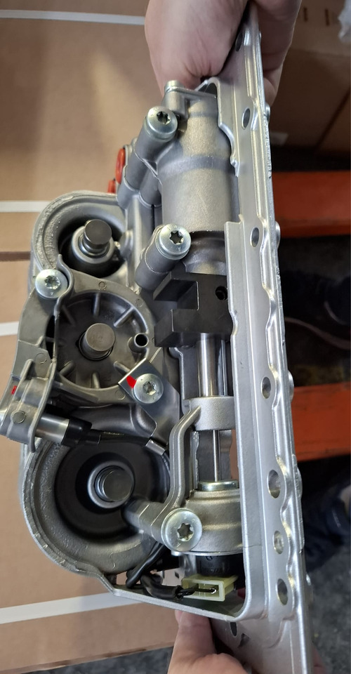 ASTRONIC ZF - Vaihdelaatikko ja osat - Kuorma-auto: kuva ASTRONIC ZF - Vaihdelaatikko ja osat - Kuorma-auto ASTRONIC ZF - Vaihdelaatikko ja osat - Kuorma-auto: kuva ASTRONIC ZF - Vaihdelaatikko ja osat - Kuorma-auto