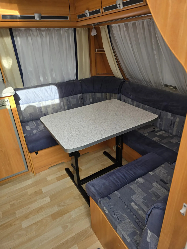 Wohnwagen Wilk S5 451 HTD - Asuntovaunu: kuva Wohnwagen Wilk S5 451 HTD - Asuntovaunu Wohnwagen Wilk S5 451 HTD - Asuntovaunu: kuva Wohnwagen Wilk S5 451 HTD - Asuntovaunu