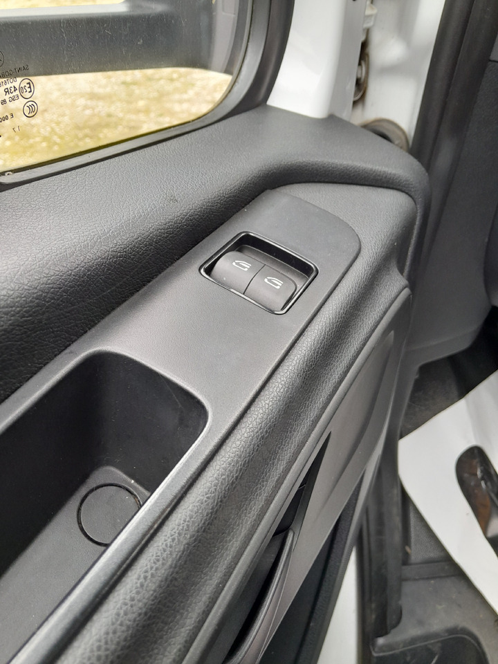 MERCEDES-BENZ Sprinter - Avolava pakettiauto: kuva MERCEDES-BENZ Sprinter - Avolava pakettiauto MERCEDES-BENZ Sprinter - Avolava pakettiauto: kuva MERCEDES-BENZ Sprinter - Avolava pakettiauto