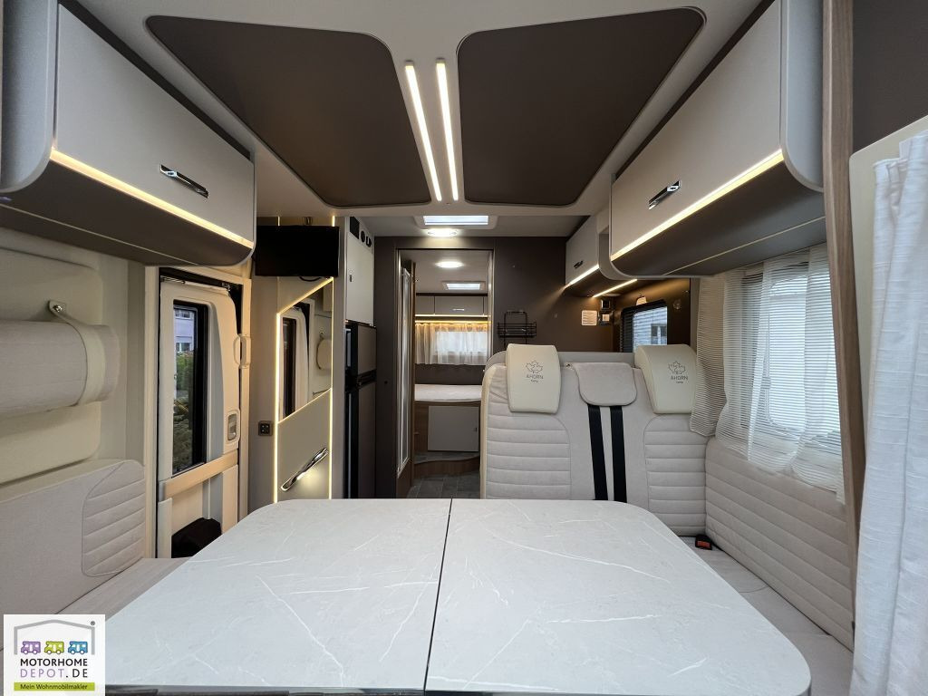 Ahorn Alaska TD Plus Aufl. 4to & Luftfed. & Hubbett - Puoli-integroitu asuntoauto: kuva Ahorn Alaska TD Plus Aufl. 4to & Luftfed. & Hubbett - Puoli-integroitu asuntoauto Ahorn Alaska TD Plus Aufl. 4to & Luftfed. & Hubbett - Puoli-integroitu asuntoauto: kuva Ahorn Alaska TD Plus Aufl. 4to & Luftfed. & Hubbett - Puoli-integroitu asuntoauto