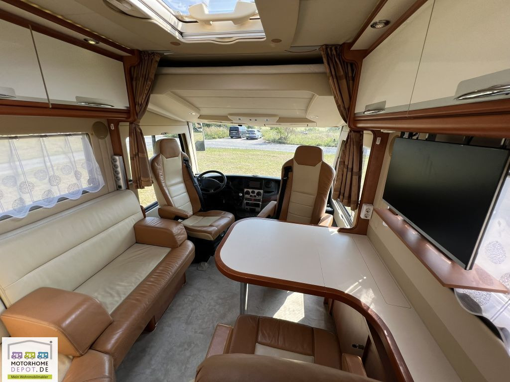 Carthago Liner 62 LE viele Extras - hohe Autarkie - Integroitu asuntoauto: kuva Carthago Liner 62 LE viele Extras - hohe Autarkie - Integroitu asuntoauto Carthago Liner 62 LE viele Extras - hohe Autarkie - Integroitu asuntoauto: kuva Carthago Liner 62 LE viele Extras - hohe Autarkie - Integroitu asuntoauto