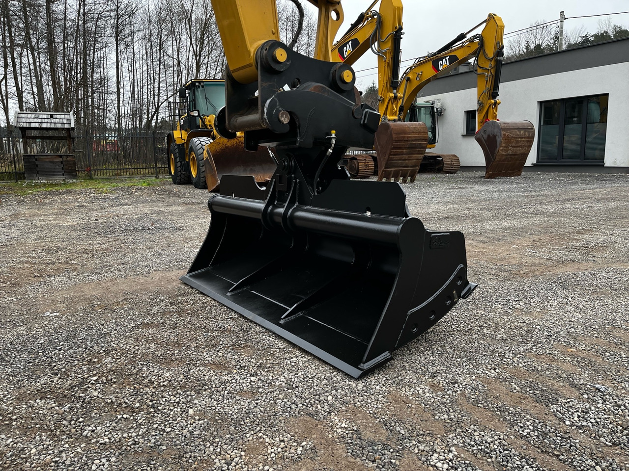 Łyżka skarpowa hydraulicznie uchylna CW40 - Kaivinkoneen kauha - Kaivinkoneen kauha: kuva Łyżka skarpowa hydraulicznie uchylna CW40 - Kaivinkoneen kauha - Kaivinkoneen kauha Łyżka skarpowa hydraulicznie uchylna CW40 - Kaivinkoneen kauha - Kaivinkoneen kauha: kuva Łyżka skarpowa hydraulicznie uchylna CW40 - Kaivinkoneen kauha - Kaivinkoneen kauha