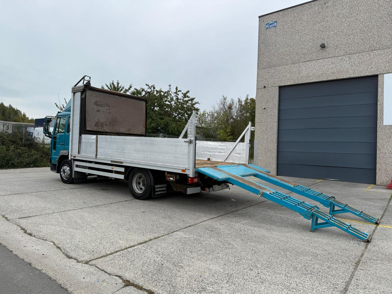 VOLVO FL 12 250, 2004 god. - Kuljetin kuorma-auto: kuva VOLVO FL 12 250, 2004 god. - Kuljetin kuorma-auto VOLVO FL 12 250, 2004 god. - Kuljetin kuorma-auto: kuva VOLVO FL 12 250, 2004 god. - Kuljetin kuorma-auto