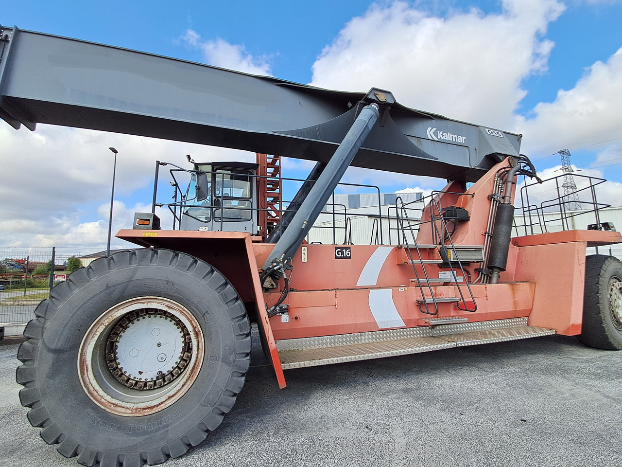 KALMAR DRD 450 80 S5XS - Konttikurottajat: kuva KALMAR DRD 450 80 S5XS - Konttikurottajat KALMAR DRD 450 80 S5XS - Konttikurottajat: kuva KALMAR DRD 450 80 S5XS - Konttikurottajat