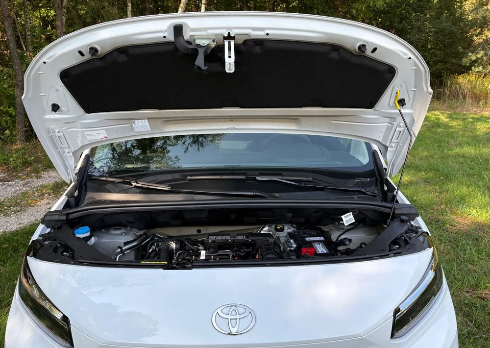 Uusi Pieni pakettiauto Toyota Proace City Verso 1.5 D-4D Combi: kuva Uusi Pieni pakettiauto Toyota Proace City Verso 1.5 D-4D Combi