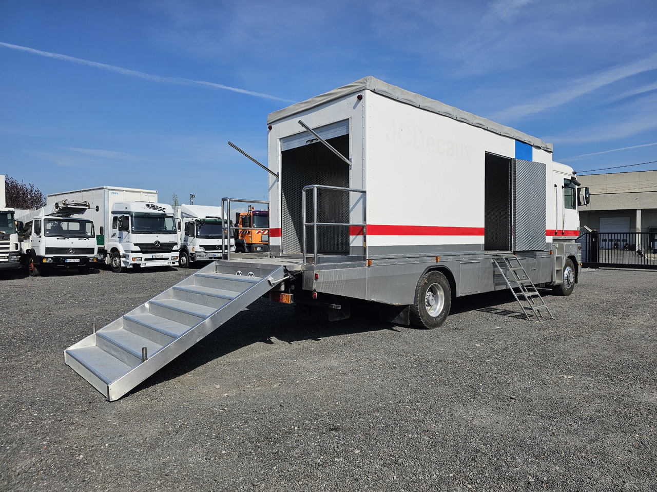 Renault AE380 PHASE1 - Umpikori kuorma-auto: kuva Renault AE380 PHASE1 - Umpikori kuorma-auto Renault AE380 PHASE1 - Umpikori kuorma-auto: kuva Renault AE380 PHASE1 - Umpikori kuorma-auto