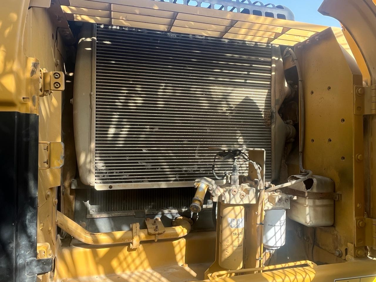 CATERPILLAR 325DL - Telakaivukone: kuva CATERPILLAR 325DL - Telakaivukone CATERPILLAR 325DL - Telakaivukone: kuva CATERPILLAR 325DL - Telakaivukone