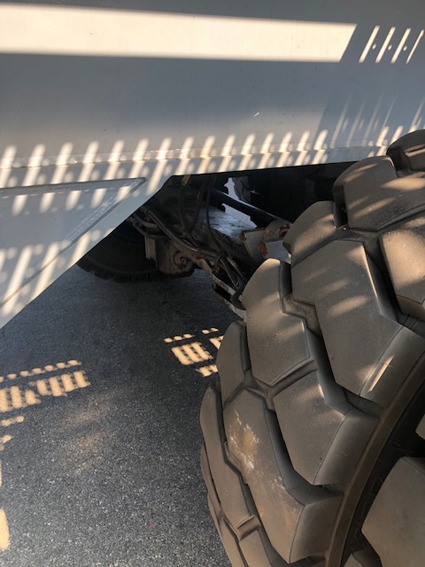 Ajoneuvonosturi SENNEBOGEN 6180 HMC Harbour mobile crane: kuva Ajoneuvonosturi SENNEBOGEN 6180 HMC Harbour mobile crane Ajoneuvonosturi SENNEBOGEN 6180 HMC Harbour mobile crane: kuva Ajoneuvonosturi SENNEBOGEN 6180 HMC Harbour mobile crane