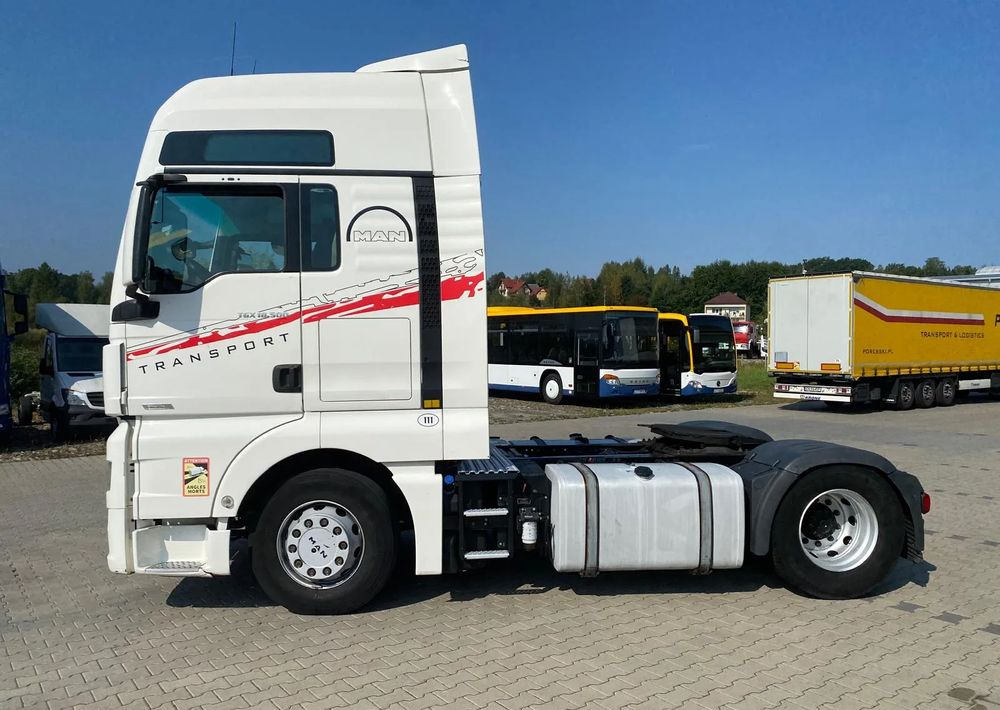 MAN TGX 18.500 - Vetopöytäauto: kuva MAN TGX 18.500 - Vetopöytäauto MAN TGX 18.500 - Vetopöytäauto: kuva MAN TGX 18.500 - Vetopöytäauto