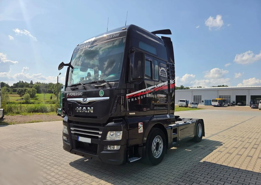 MAN TGX 18.500 - Vetopöytäauto: kuva MAN TGX 18.500 - Vetopöytäauto MAN TGX 18.500 - Vetopöytäauto: kuva MAN TGX 18.500 - Vetopöytäauto